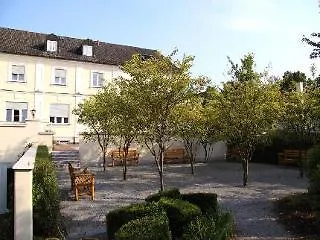 Hotel Am Schlosspark Zum Kurfuerst Oberschleißheim 3*,