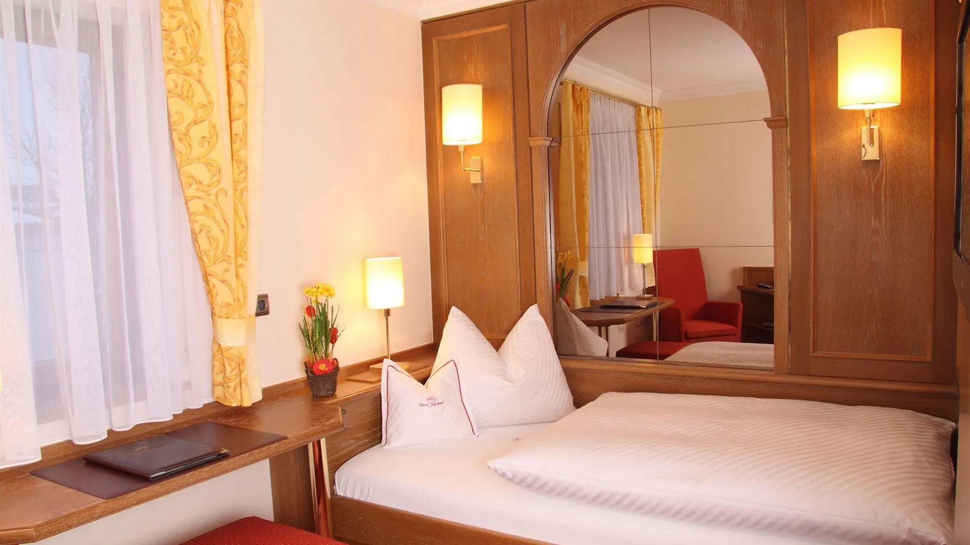 ***  Hotel Am Schlosspark Zum Kurfuerst Oberschleißheim Niemcy