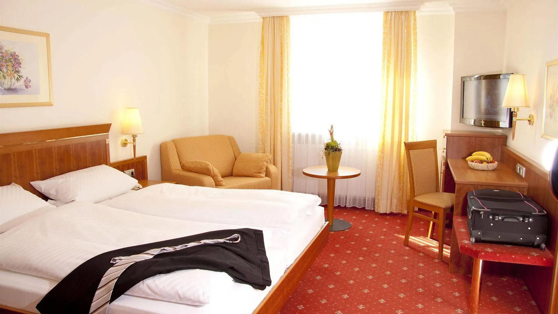 Hotel Am Schlosspark Zum Kurfuerst Oberschleißheim