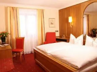 Hotel Am Schlosspark Zum Kurfuerst Oberschleißheim 3*,  Niemcy