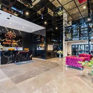 **** Hotel Am Beatles-platz Germania